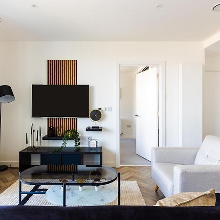 Luxury Apt Near Canary Wharf With Stunning Views Лондон Экстерьер фото
